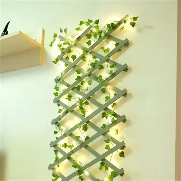 20 LED Green Leaf Fairy Light - Image 3