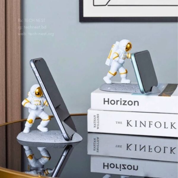 3D Astronaut Phone Stand - Image 4